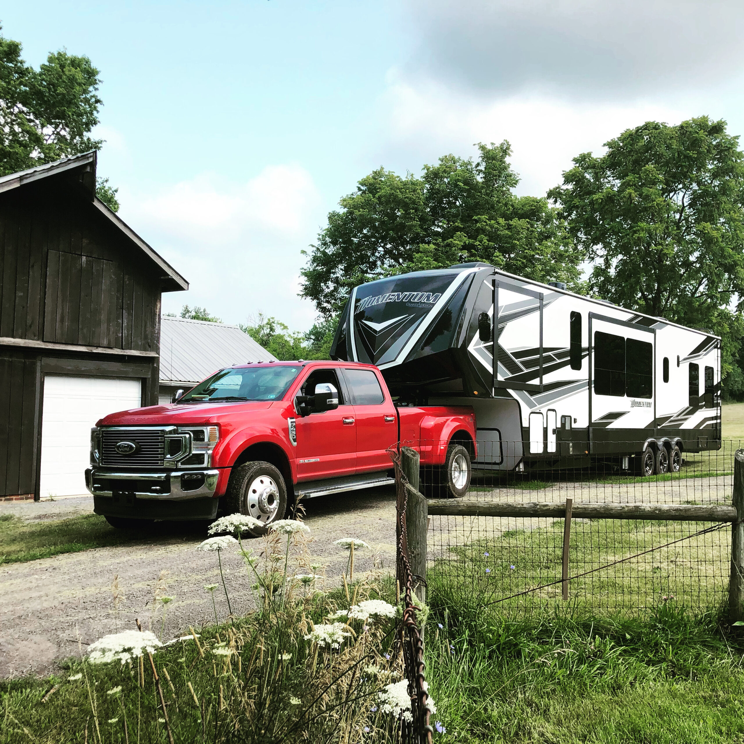 Hitching Made Easy: Connecting a Fifth Wheel RV to Your Truck